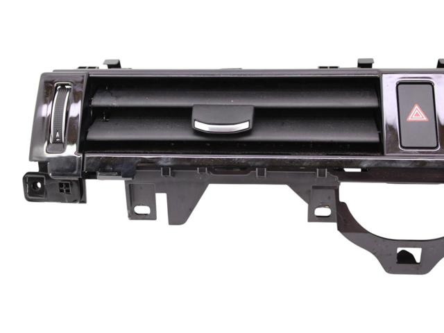 LAND ROVER LR137649 Решетка вентиляции салона на "торпедо" в наличии Винница