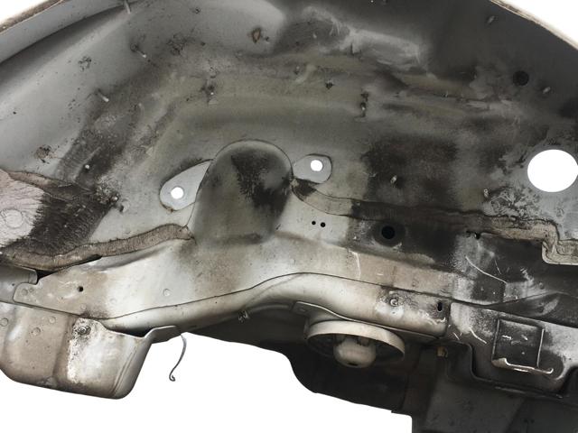 LR137805 LAND ROVER Крыло заднее левое купить в Николаев