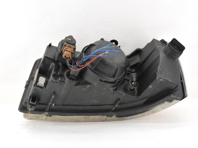 LAND ROVER XBC500340 Правая фара в наличии Черновцы