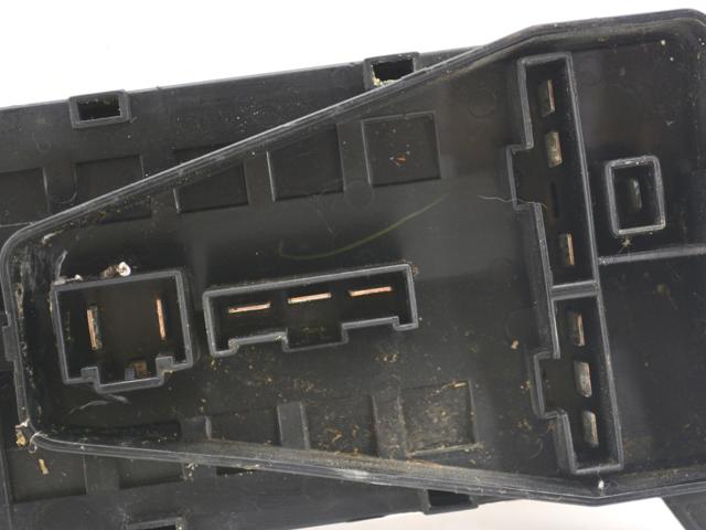 LAND ROVER YPP100310L Блок предохранителей в наличии Ужгород