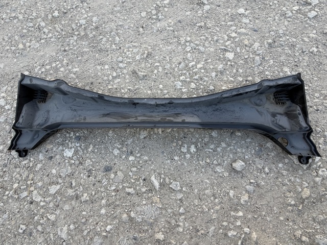 BMW 51717350593 Заглушка жабо боковая в наличии Ирпень