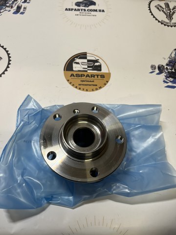 Подшипник в сборе со ступицей передний 31206870725 BMW
