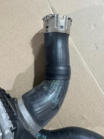 Патрубок интеркуллера 13718482005 BMW