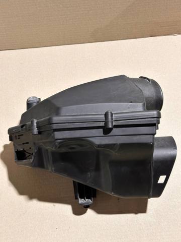 BMW 13718485628 Корпус воздушного фильтра правый в наличии Кривой Рог