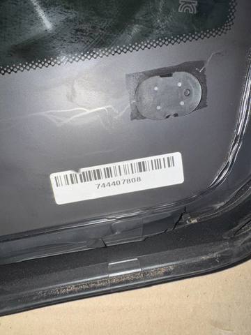 Стекло багажного отсека, правое 51377444078 BMW