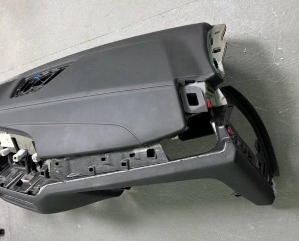 51459471918 BMW Панель салона передняя "торпедо" купить в Чернигов