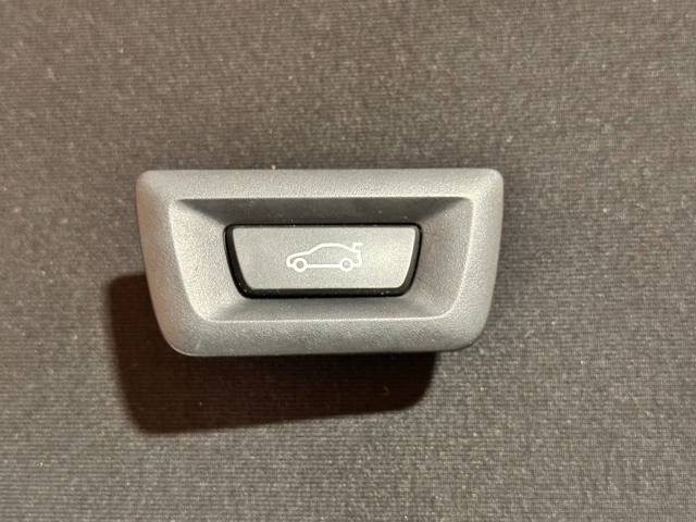 Ручка двери багажника, наружная 61319275119 BMW