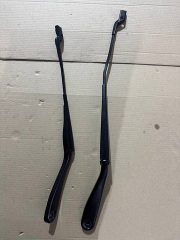 BMW 61619479244 Поводок стеклоочистителя в наличии Кривой Рог