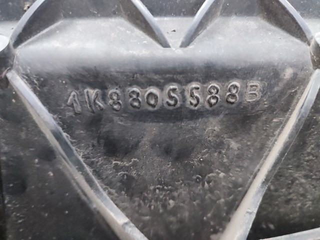 VAG 1K8805588B Рамка радиатора в наличии Киев