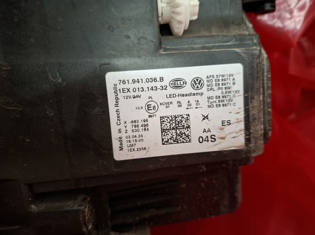 761941774 VAG Фара правая купить в Павлоград