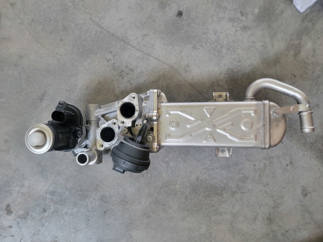 Радиатор системы EGR 03L131512DQ VAG