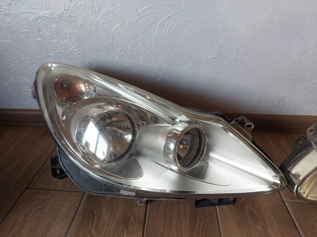 OPEL 13186382 Правая фара в наличии Кривой Рог