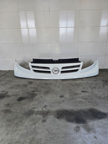 Облицовка радиатора 623100250 NISSAN
