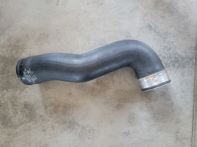 Патрубок интеркуллера A1645281482 MERCEDES