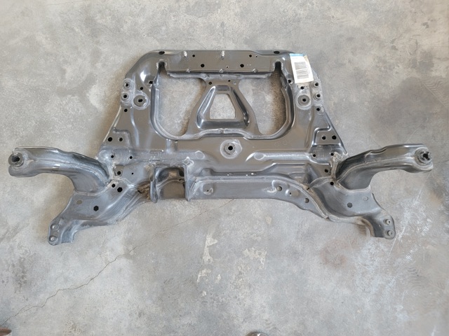 Передняя балка A1776207101 MERCEDES