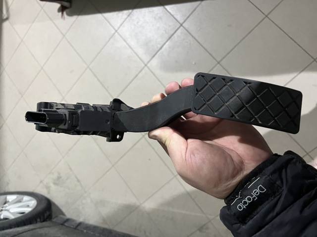 Педали газа Volkswagen Golf ALLTRACK 7