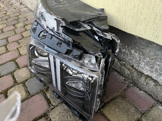 92102S1600 HYUNDAI Правая фара купить в Черновцы