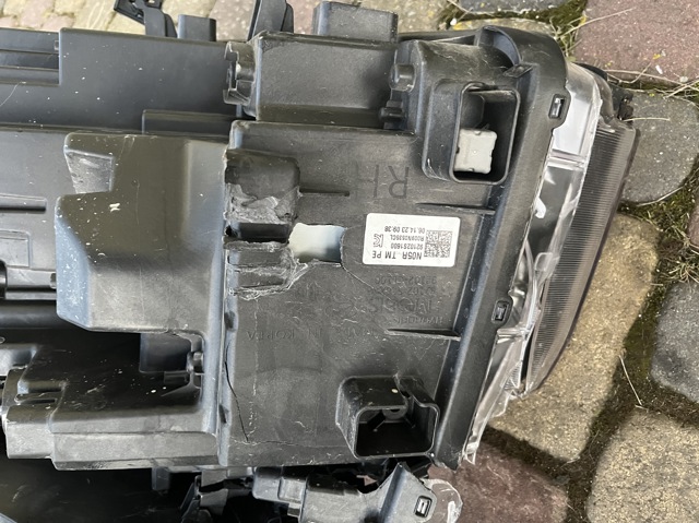92102S1600 Правая фара купить Ирпень