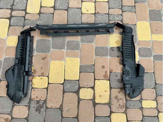 Воздуховод радиатора A2135050030 MERCEDES