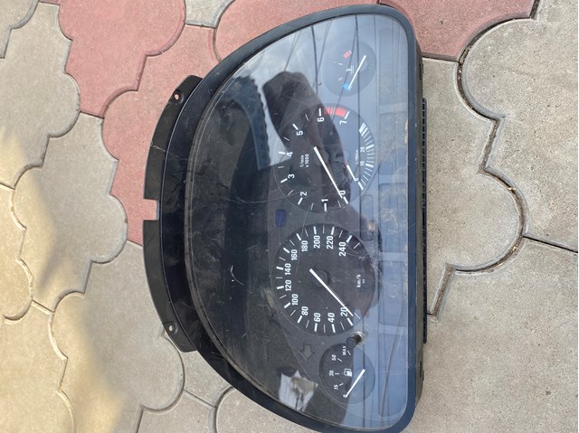 62118375895 BMW Приборная доска (щиток приборов) купить в Украина