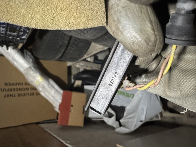 NISSAN 253809HM0A Кнопка привода замка крышки багажника (двери 3/5-й (ляды) в наличии Львов