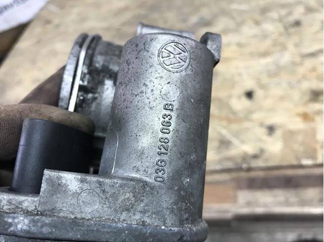 Дроссельная заслонка в сборе 03G128063B VAG