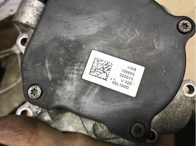 Механический вакуумный насос 03L100D VAG