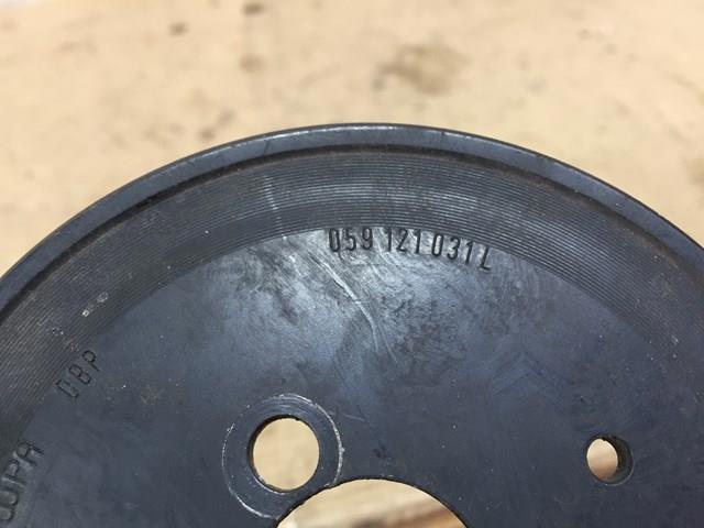 Шкив помпы водяного насоса 059121031L VAG
