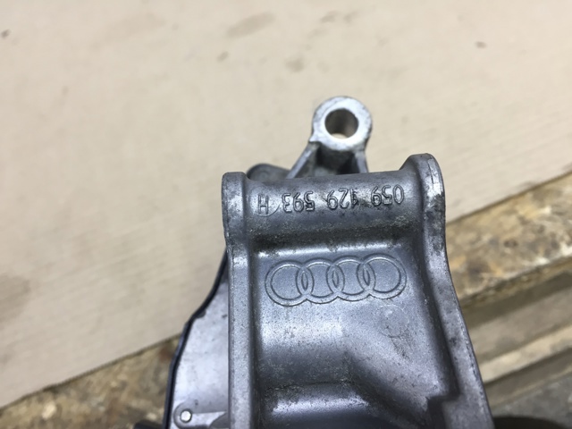 VAG 059129593H Дроссельная заслонка в сборе в наличии Запорожье