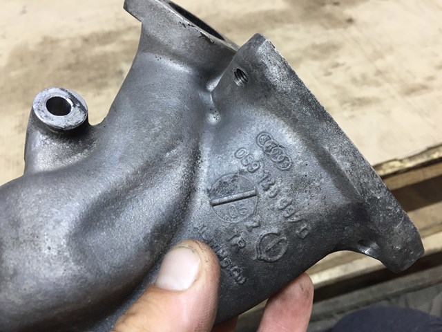 Заслонка воздушная 059145997D VAG