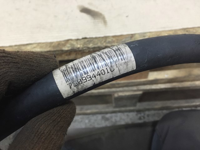 Трубка низкого давления обратки масляного радиатора 11537547244 BMW