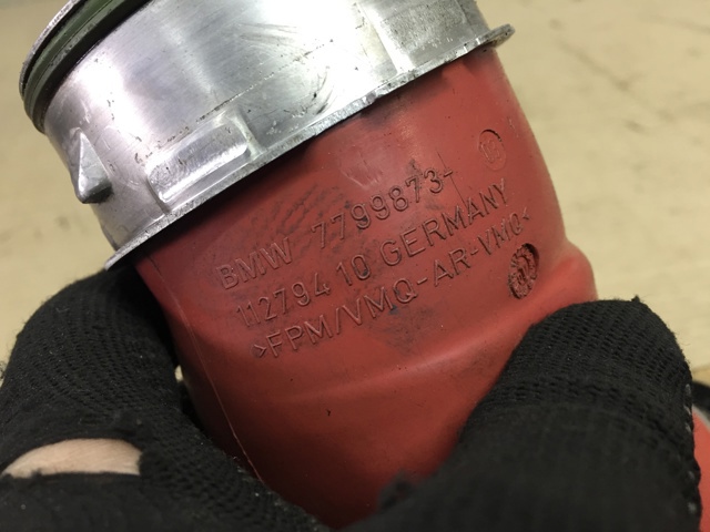 Шланг интеркуллера 11617799873 BMW
