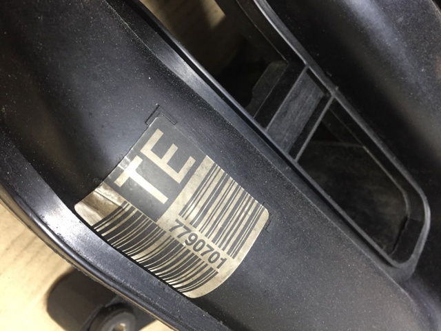Коллектор впускной 11617800585 BMW