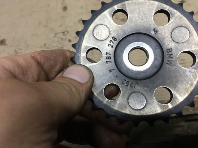 Регулятор фаз газораспределения 13527787278 BMW