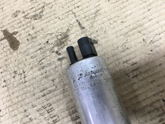 Насос топливный магистральный 16146767383 BMW