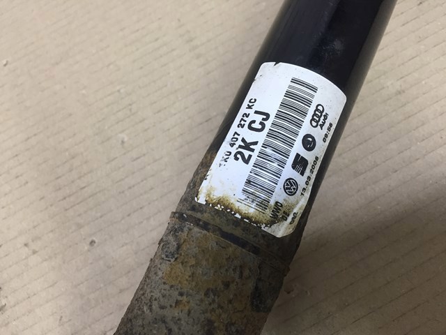 Полуось передняя, правая 1K0407272KC VAG