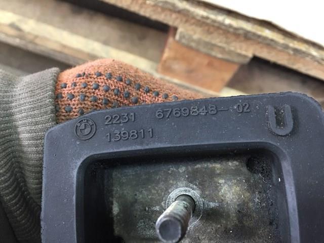 Опора КПП 22316769848 BMW