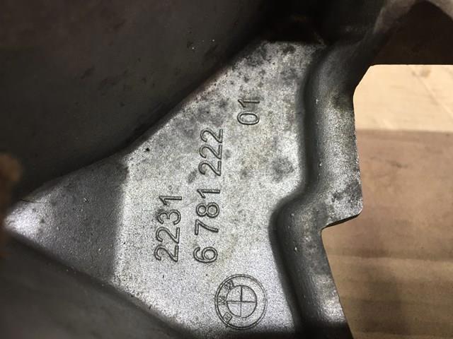 Крепление трансмиссии 22316781222 BMW
