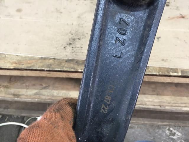 Левый рычаг передней нижней подвески 31126771893 BMW