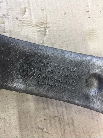 Цапфа поворотного кулака 31216773783 BMW