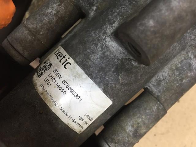 Насос рулевого механизма 32416783903 BMW