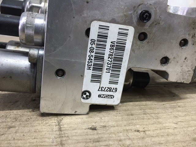 Блок клапанов регулируемой подвески 37206794578 BMW