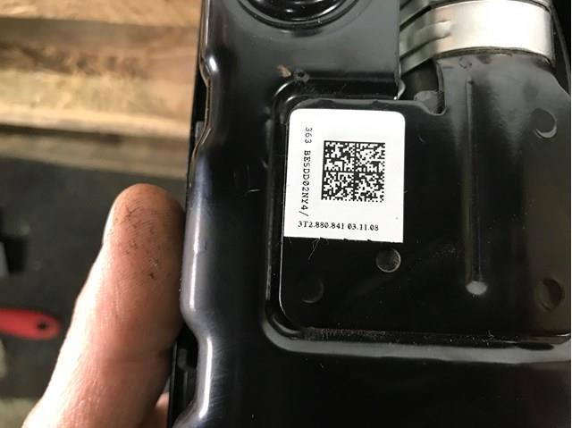 VAG 3T2880841 Подушка безопасности (AIRBAG) водительская, защиты коленей в наличии Киев