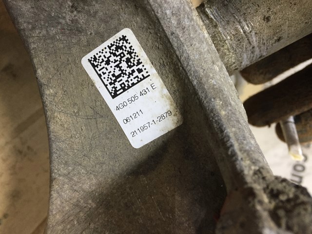 Кулак поворотный левый 4G0505431E VAG
