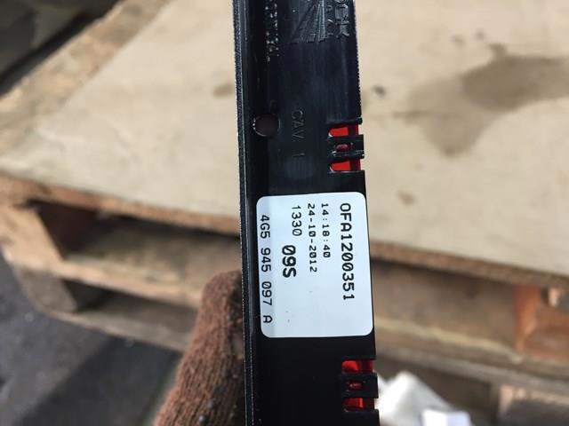 Задние стопы 4G5945097A VAG