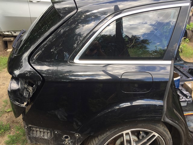 Крыло заднее правое 4L0809840 VAG