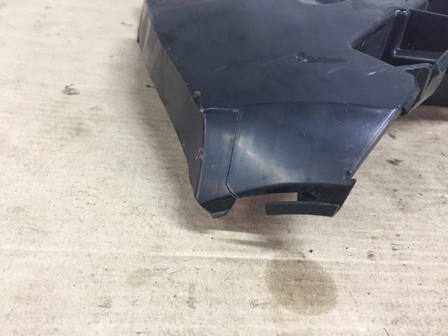 Кронштейн бампера заднего, левый 51127184767 BMW