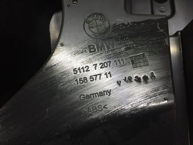 Левое крепление заднего бампера 51127207111 BMW