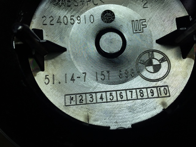 51147157696 BMW Эмблема крышки багажника купить в Полтава