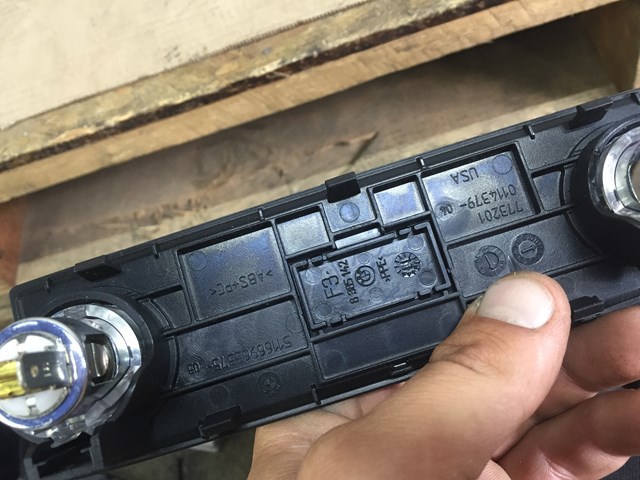 51166963375 BMW купить в Черновцы